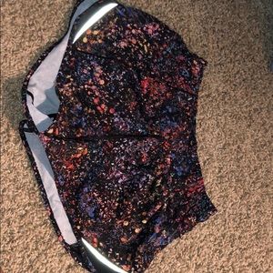 Rare flowery hotty hot short 2’5 inseam